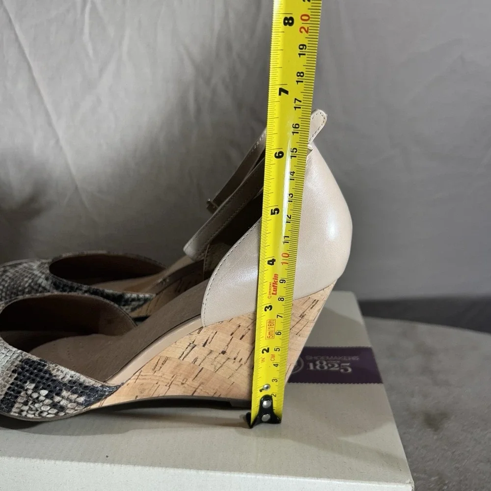 Clarks Women's Purity Hyline Natural Python Snake Cork Wedge Sandals Size 8.5